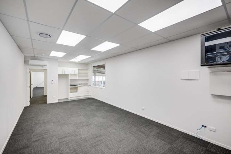 27/28 44 Austin Street Onekawa_10