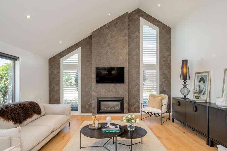 2 Waterstock Way Waitikiri_7