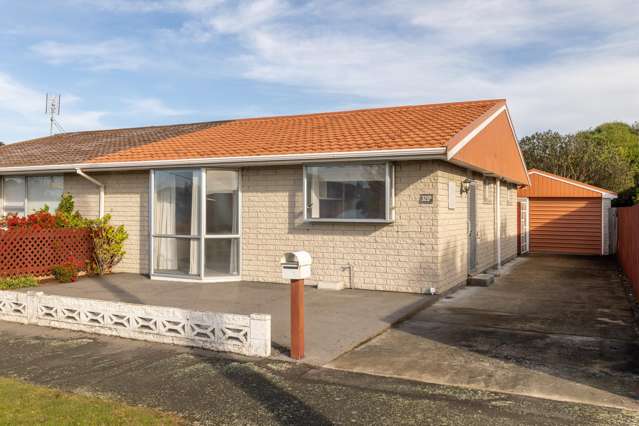 Coastal Renovator's Dream!