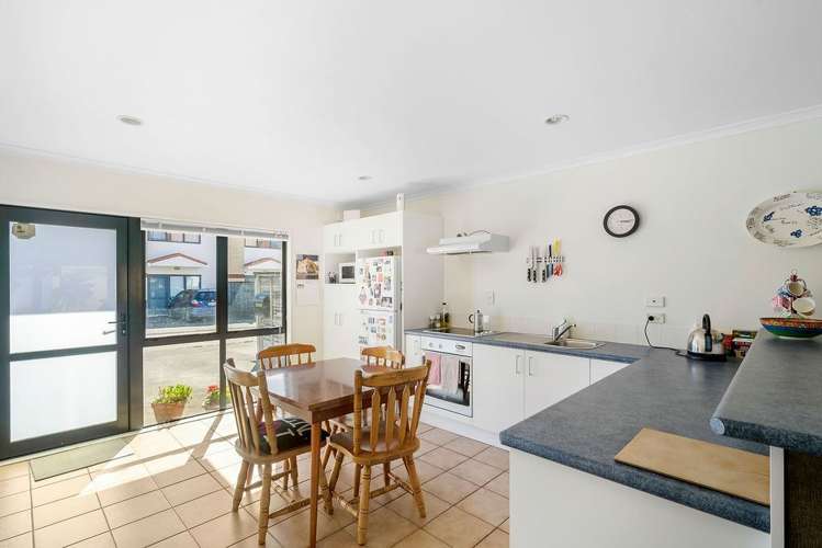 11/3 Ambrico Place New Lynn_6