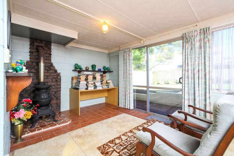 2/160a Titirangi Road New Lynn_6