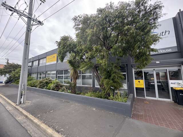 186 Macandrew Road South Dunedin_1