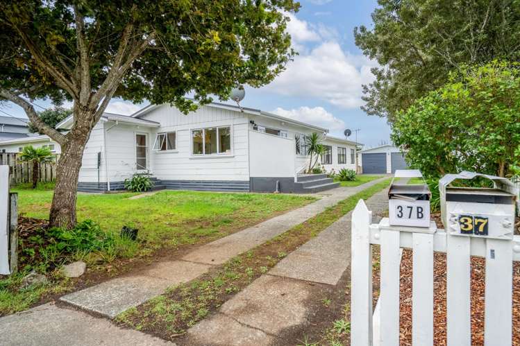 37a and 37b Bream Bay Drive Ruakaka_26