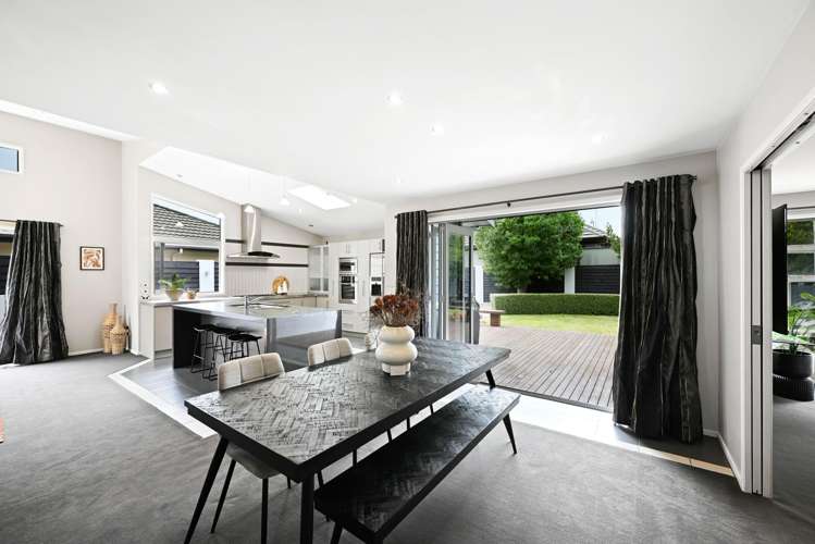 87 Huntington Drive Huntington_5