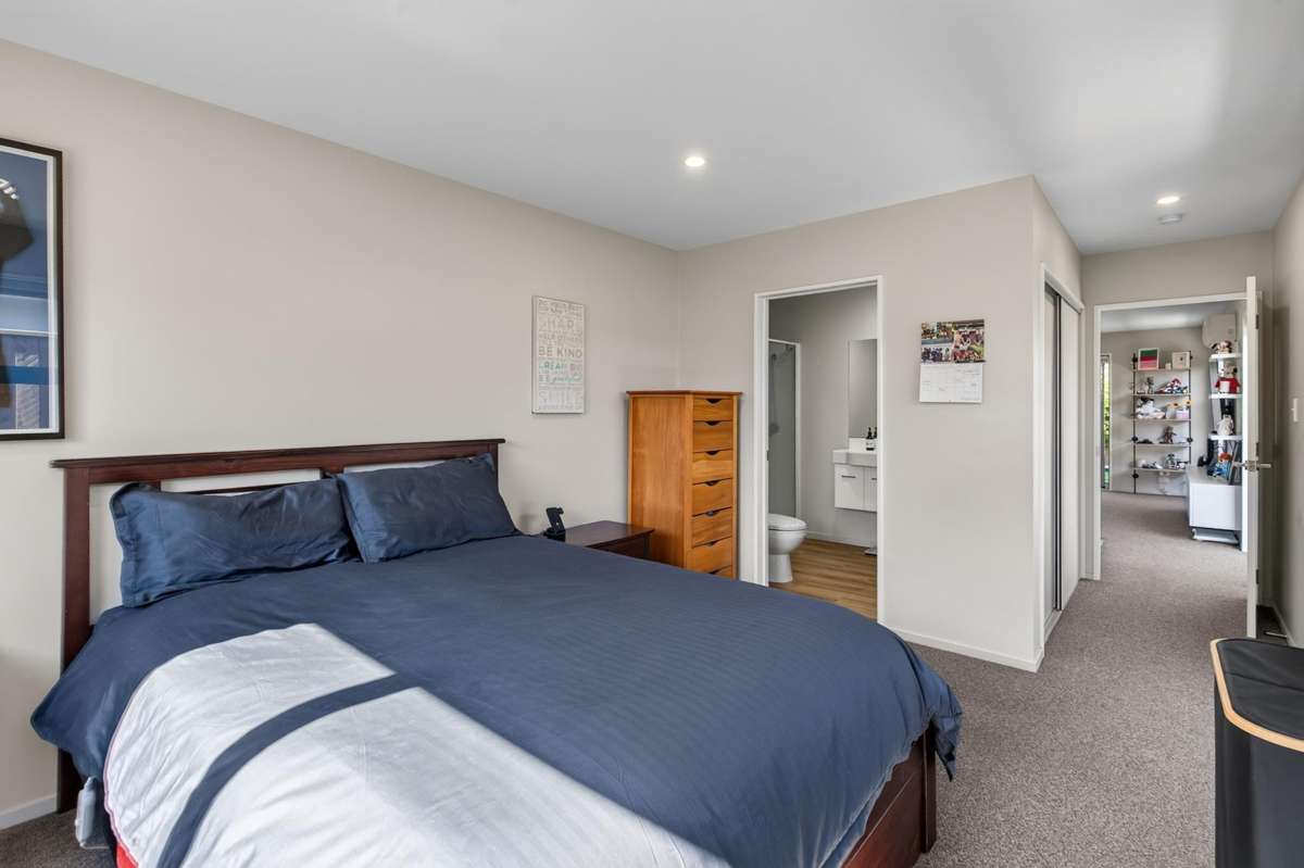 21 Farnborough Way_5