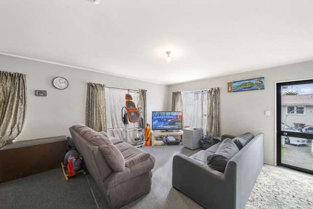 2/29 Whitley Crescent Otara_4