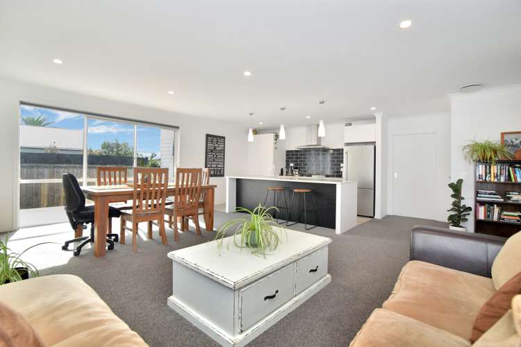 8 Ernie Way Mount Maunganui_10