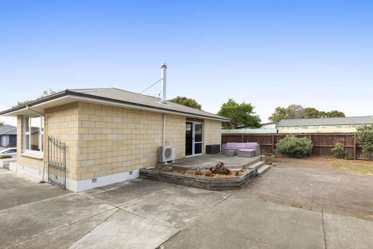 52 Chartwell Street Burwood_15