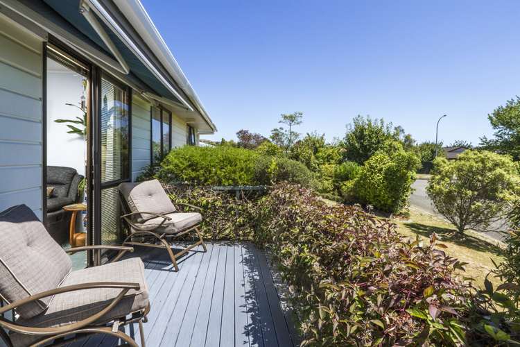 27 Starveall Street Brightwater_16