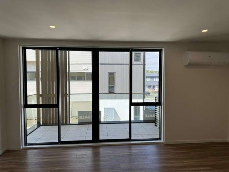 102/7 Newelm Lane Flat Bush_7