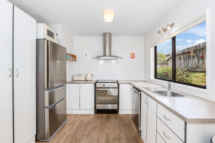 25 John Witton Drive Crofton Downs_7