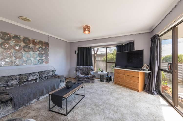 14 Maitland Avenue Stoke_5