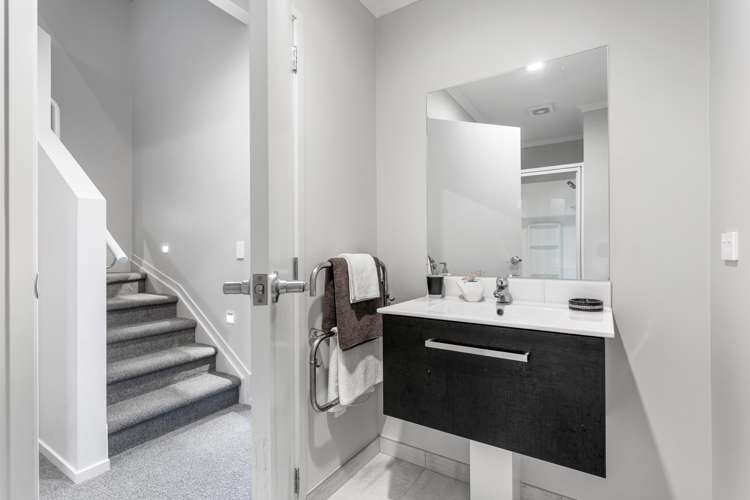 239 Hobsonville Point Road Hobsonville_12