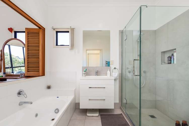 33 Trimaran Drive Gulf Harbour_9