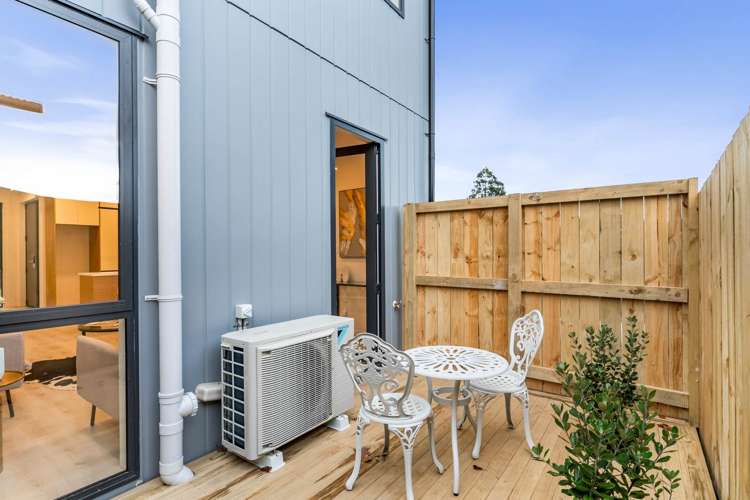 Lots 1-6/65 Hatherlow Street Glenfield_14