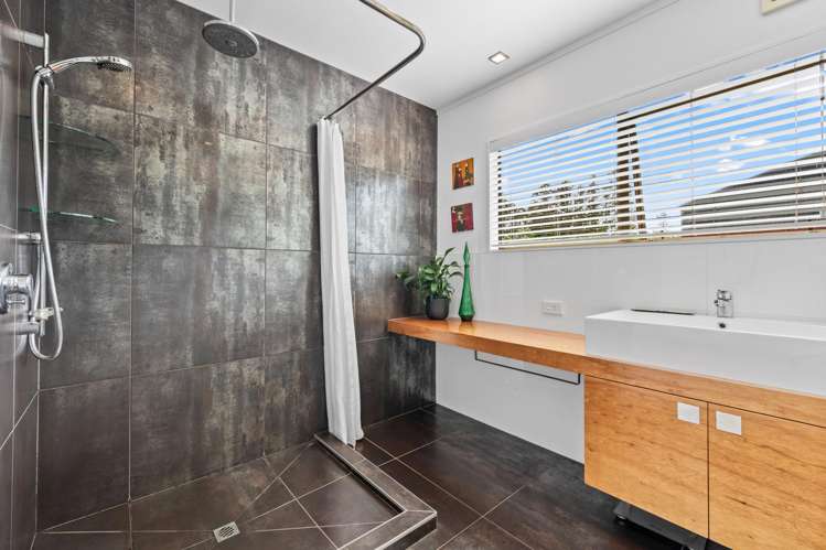 334 Cove Road Waipu_14