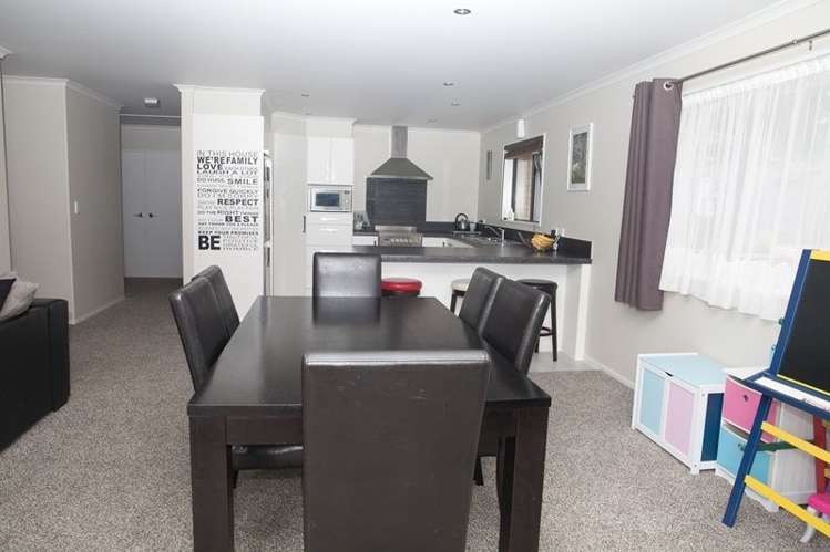 29 Bonselaar Drive Kamo_13