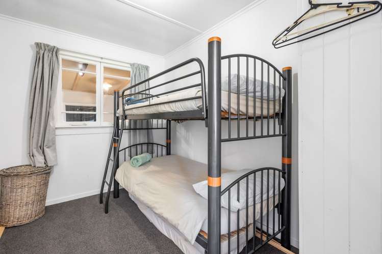 2A Finch Street One Tree Point_12