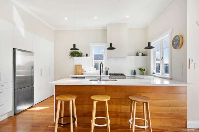 12 Craigbank Avenue New Lynn_3