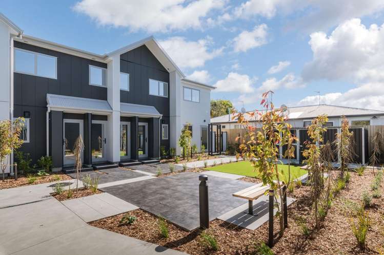  6/19 Winchester Street Merivale_11