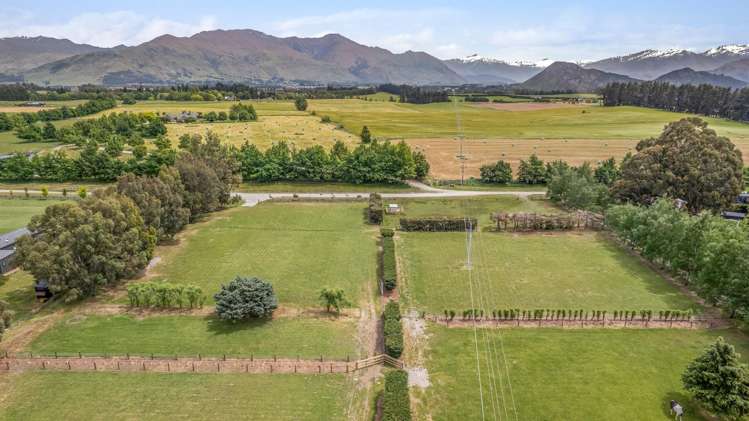 35 Sarginson Lane Wanaka_0