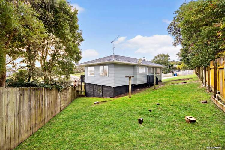 2/21 Maywood Crescent Glen Eden_11