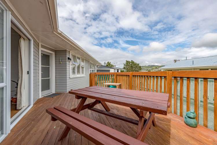 43 Mark Avenue Paparangi_17