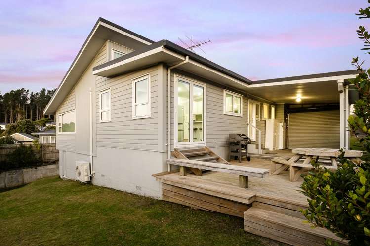 8 Japonica Crescent Ranui Heights_10