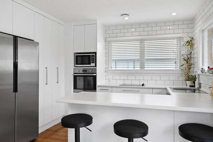 6 Helmsdale Street Burwood_4