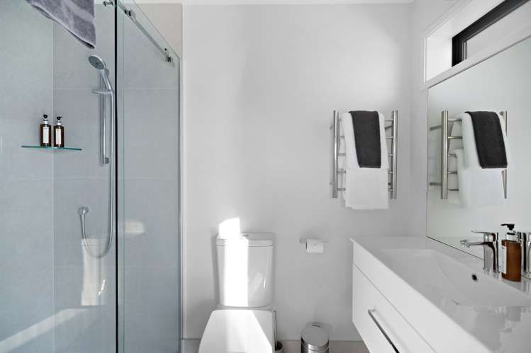 20 Monaco Drive Cromwell_11