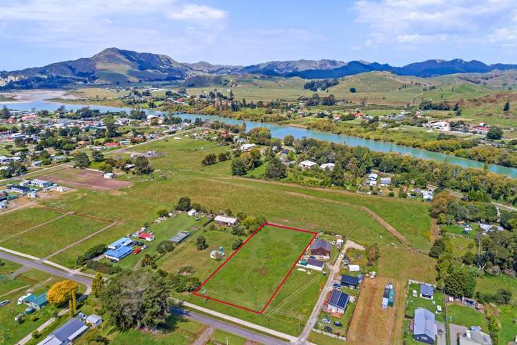 60 Banks Street Tolaga Bay_6
