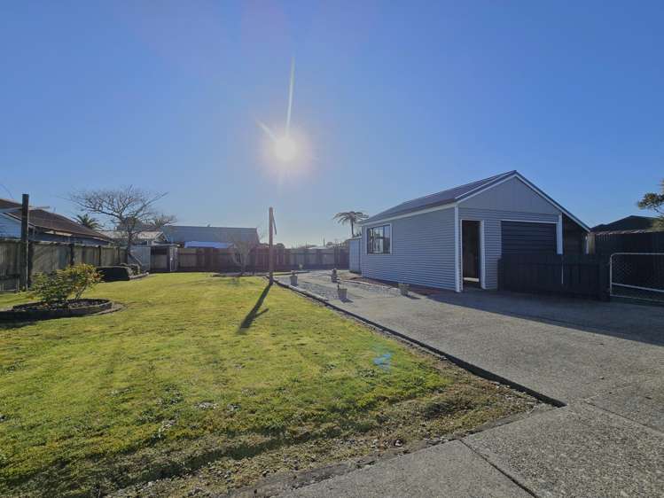127 Hoffman Street Hokitika_14