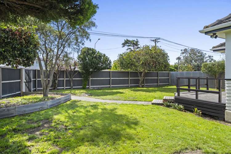 66 Bassett Street Burwood_13