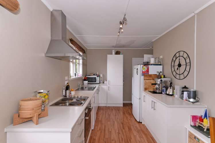 19 Marsden Road Stoke_9