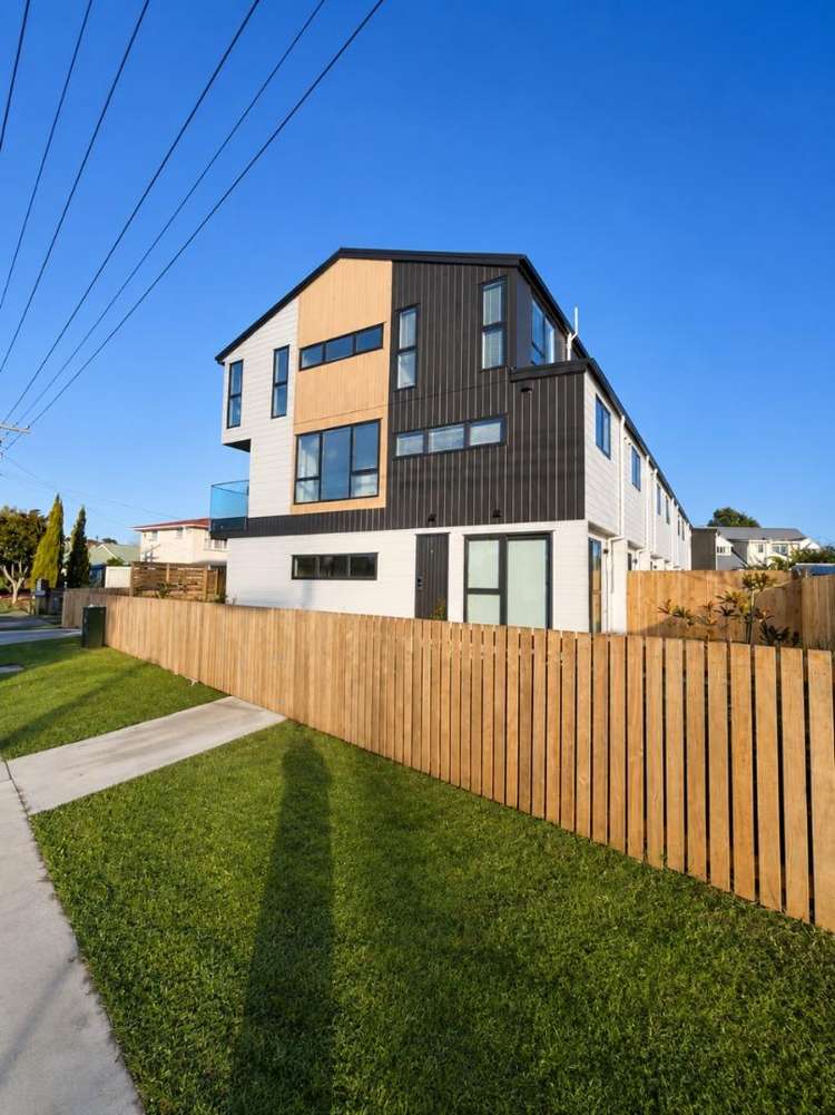 1/36 Longburn Road_0