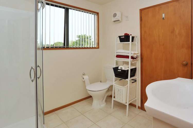 29 Woodglen Drive Woodend_13