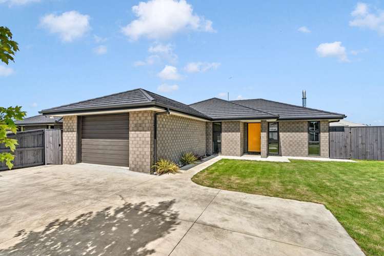 21 Maple Grove Solway_23