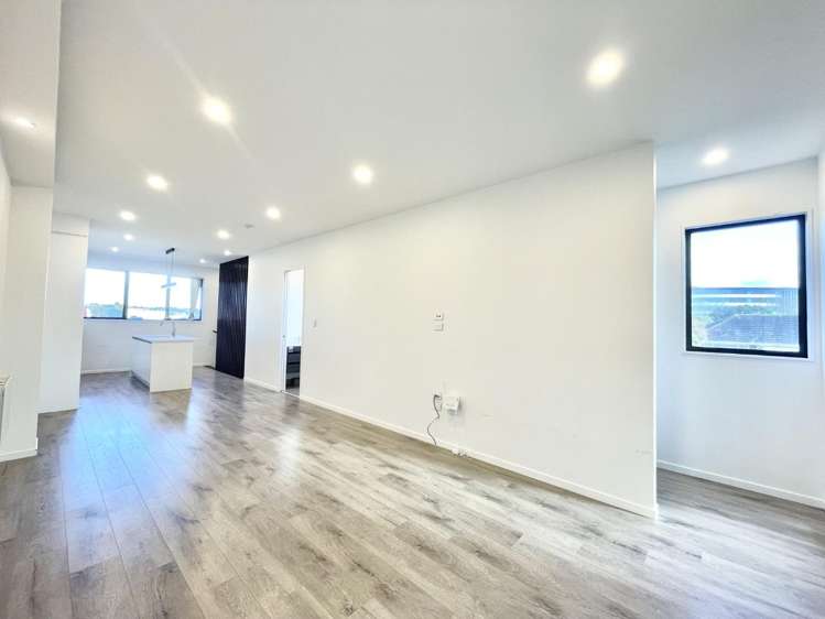 15/54 Taharoto Rd 10897_9