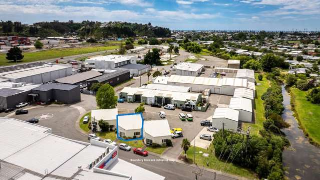 70 Ford Road Onekawa_1