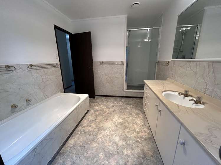 124 Bramley Drive Farm Cove_14