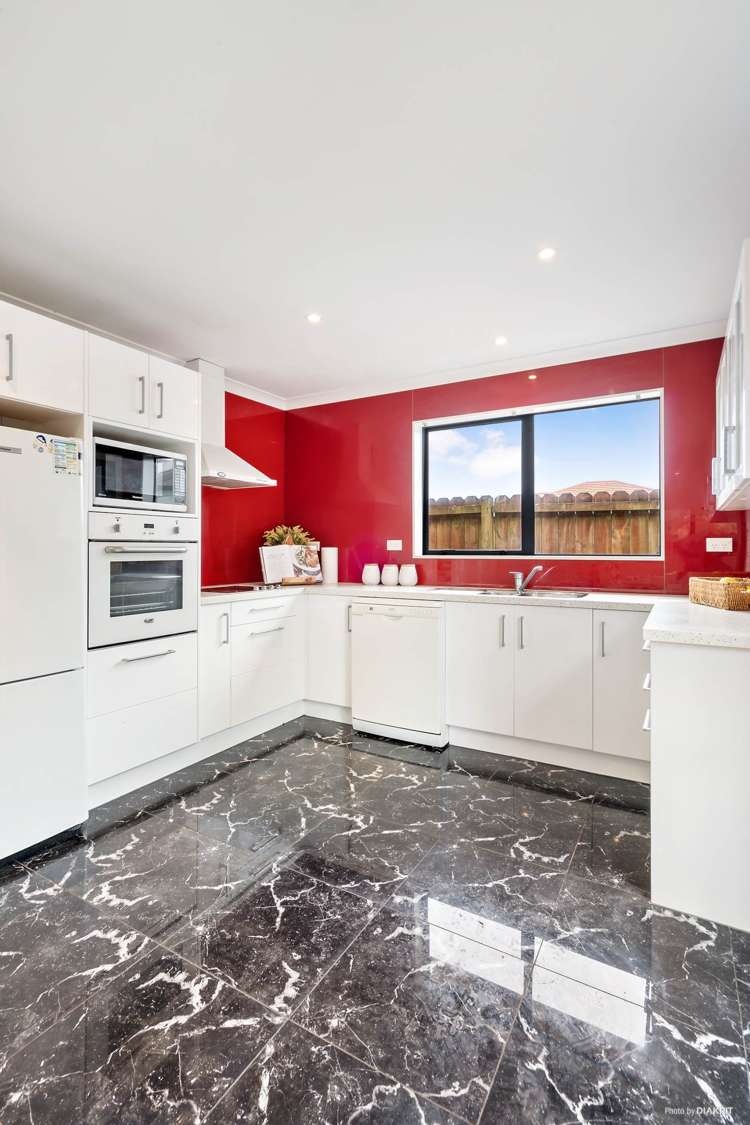 55 Norwood Drive Flat Bush_13