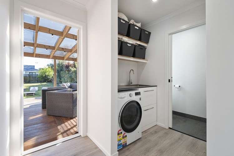 182 Kimbolton Road Feilding_9