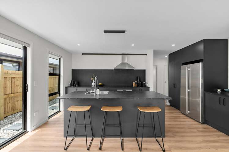 13 Caton Street Lake Hawea_6