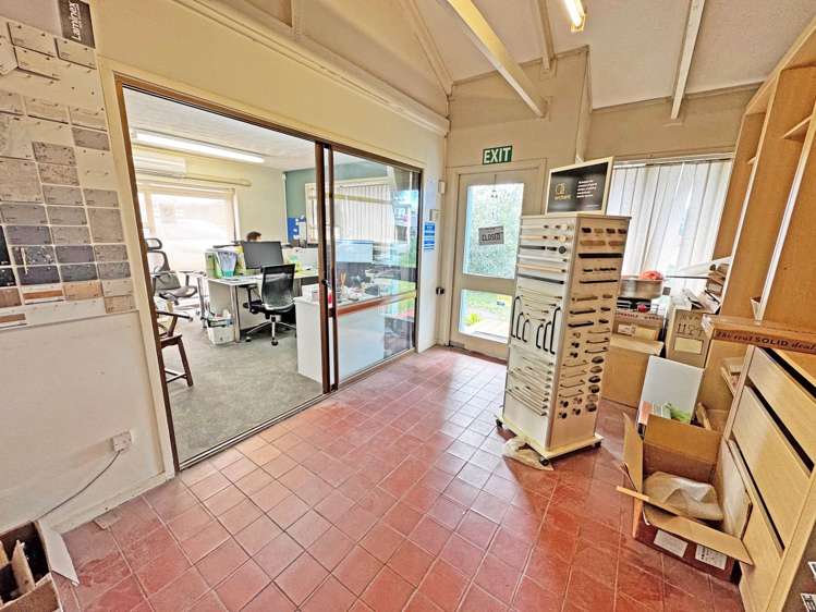 Unit  A/8 Monier Place Mt Wellington_5