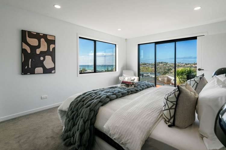 24 Bearing Parade Long Bay_27