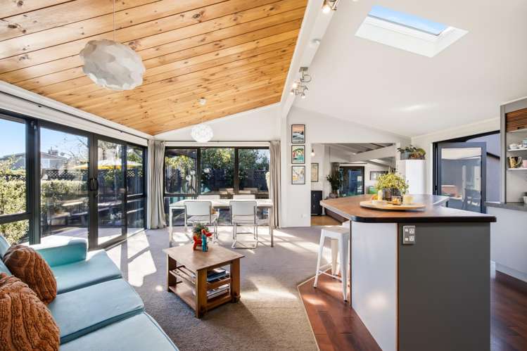 11 Armstrong Grove Hilltop_7