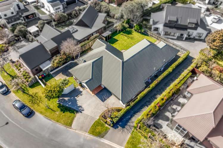 8 Claverley Gard Avonhead_23