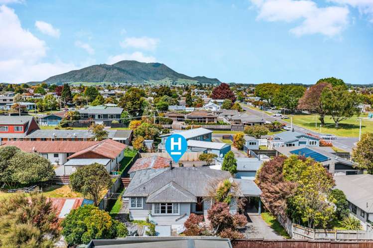 2/14 Laughton Street Taupo_3