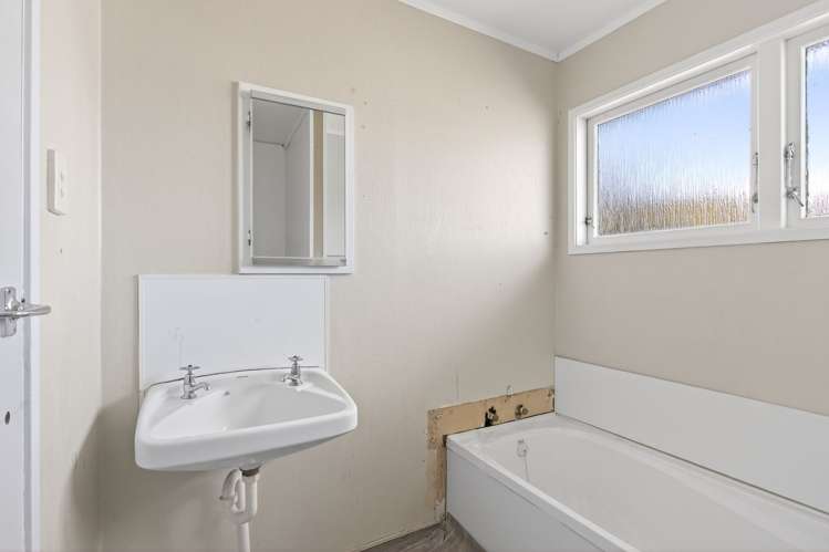 8 Donna Street Outer Kaiti_12