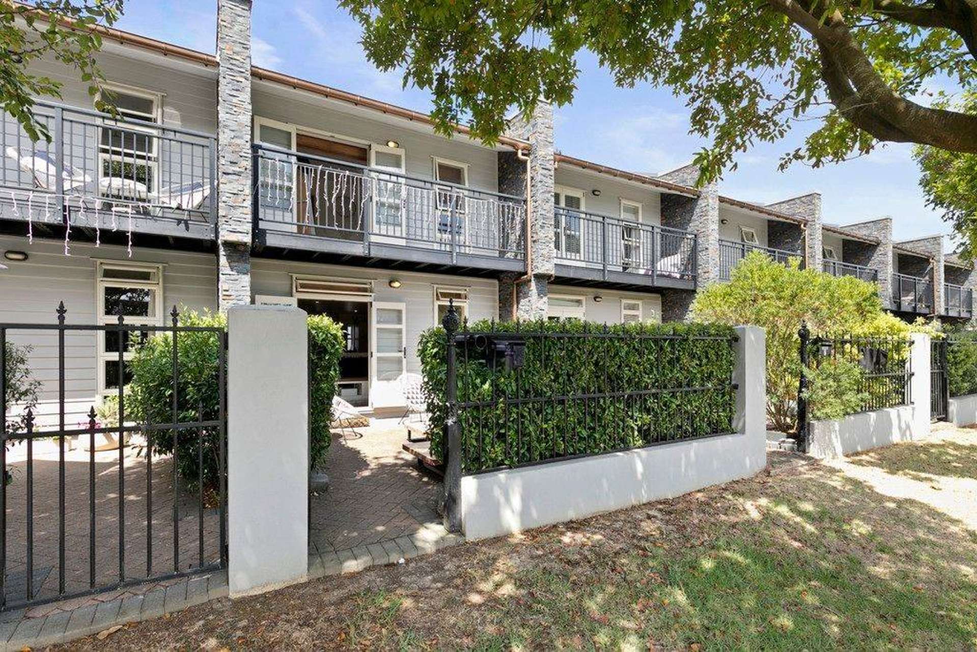 16/2 Cawley Street Ellerslie_0